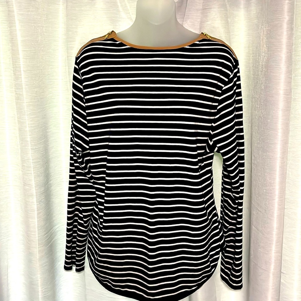 Adorable Navy Striped Long Sleeve Tee with Zippers!